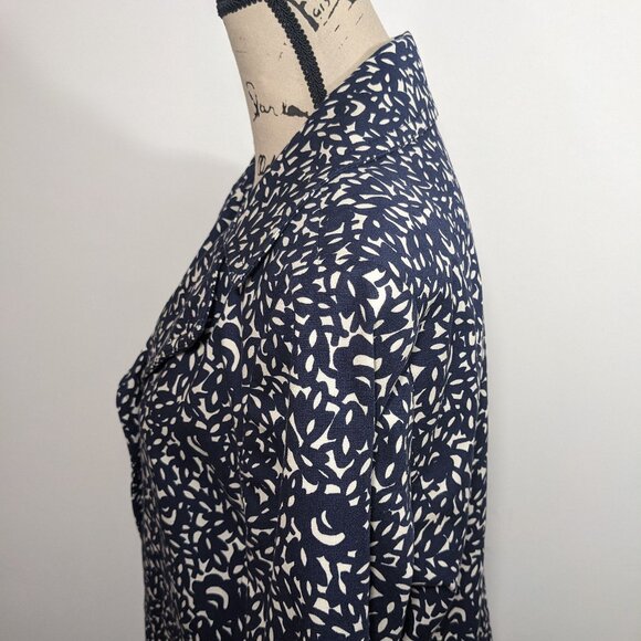 Talbots Floral Print Trench Coat Navy Blue White Lined Button Size 12 - Picture 5 of 11